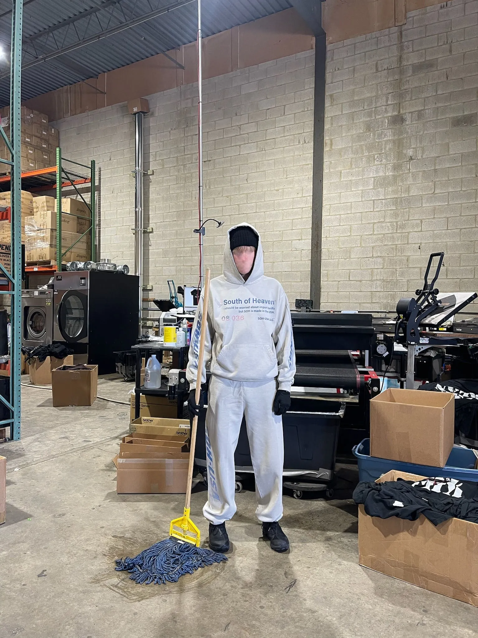 HAINESPORT - Heavyweight Hoodie Cement