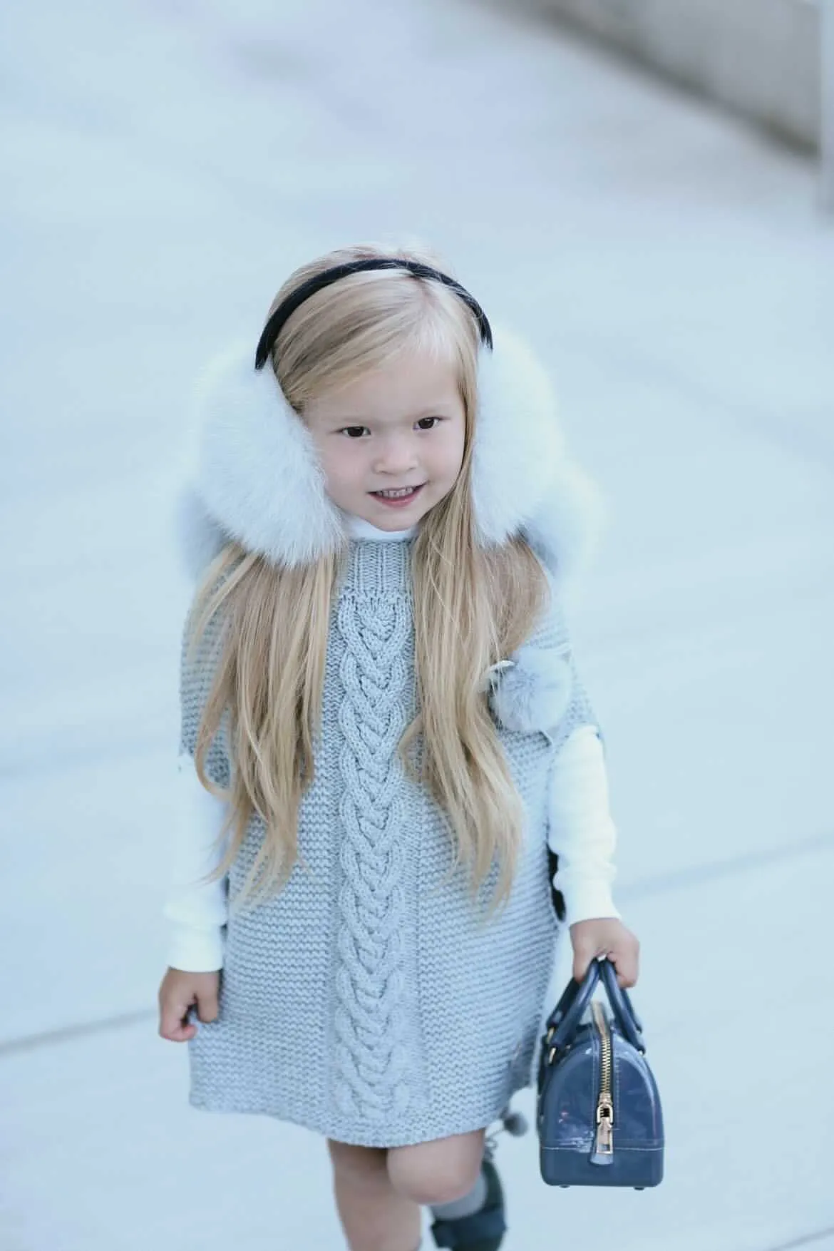 MI LOVES SIGNATURE Luxurious Fur Ear Muffs