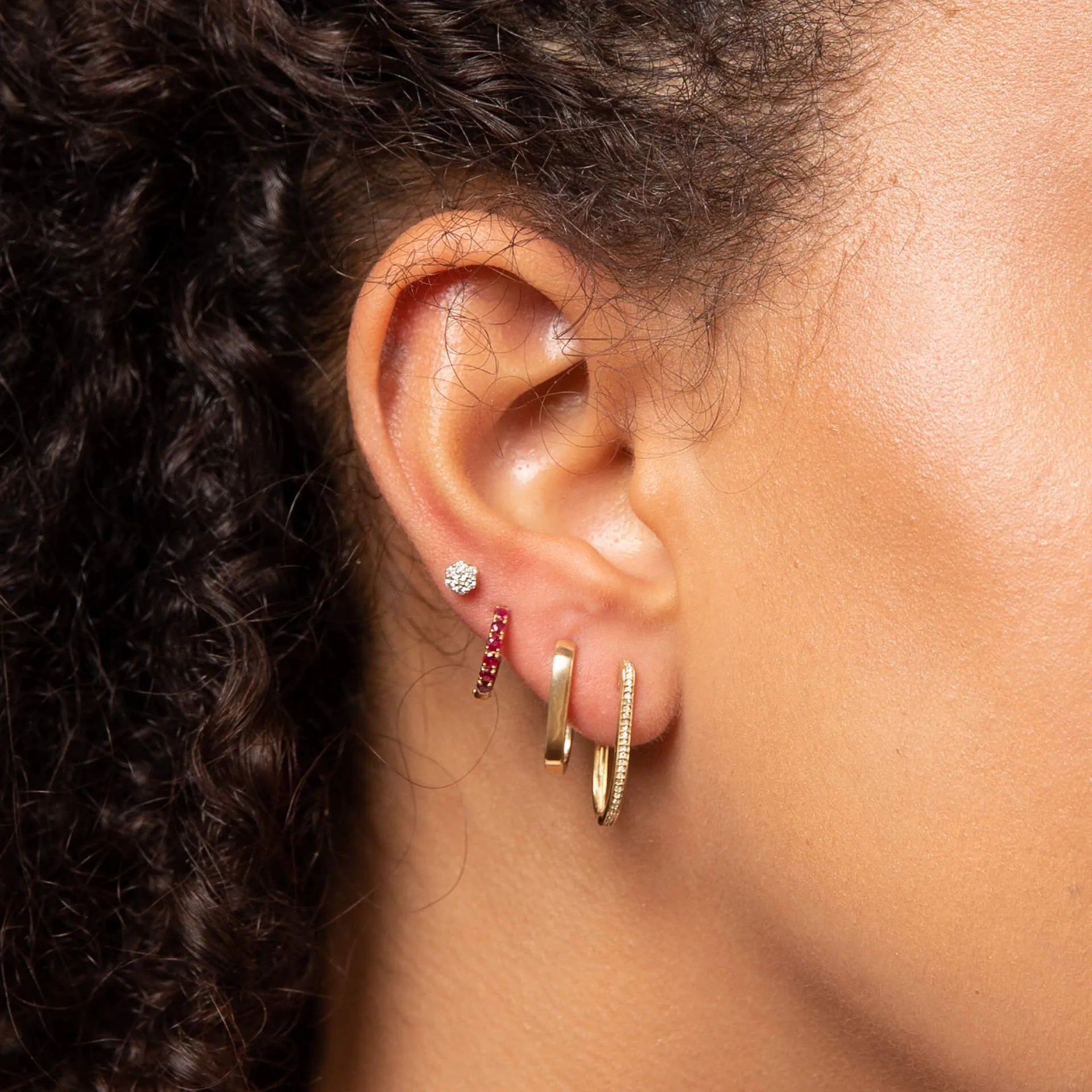 MILENA U Shape Hoop Earrings in 9ct Gold