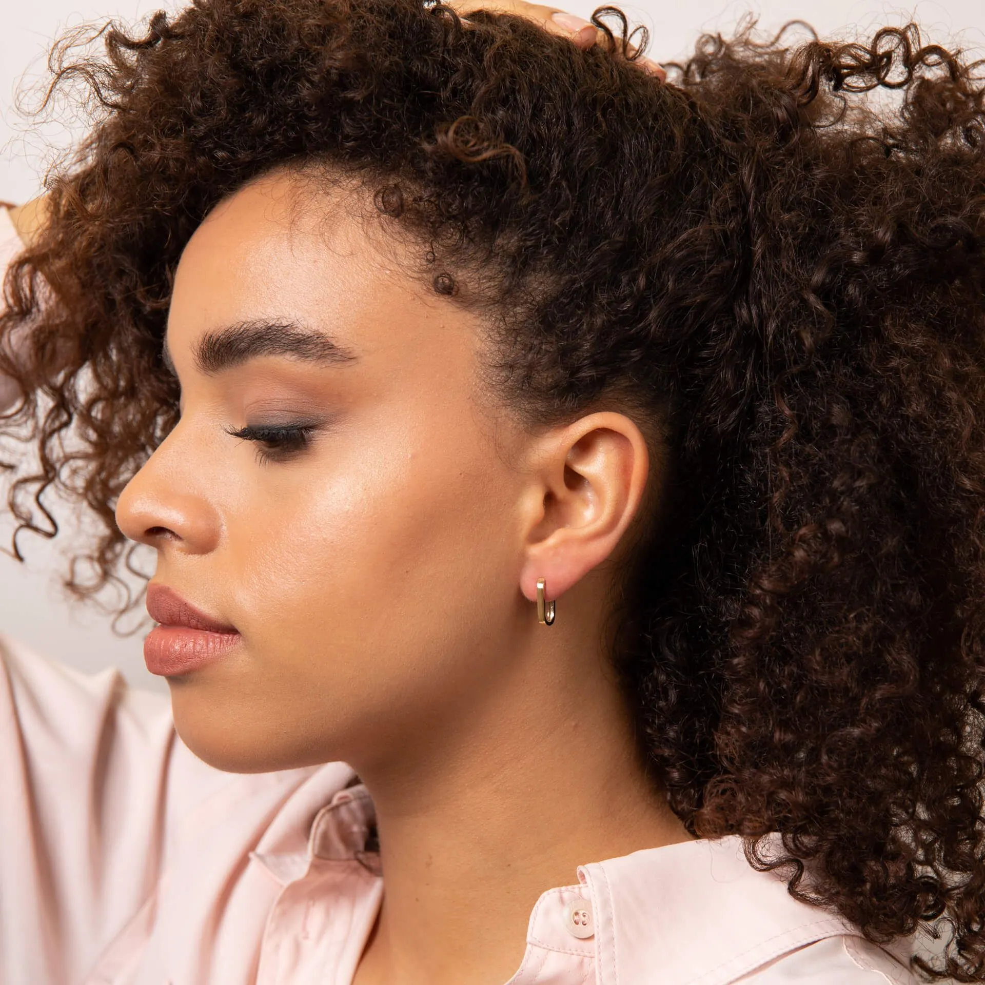 MILENA U Shape Hoop Earrings in 9ct Gold