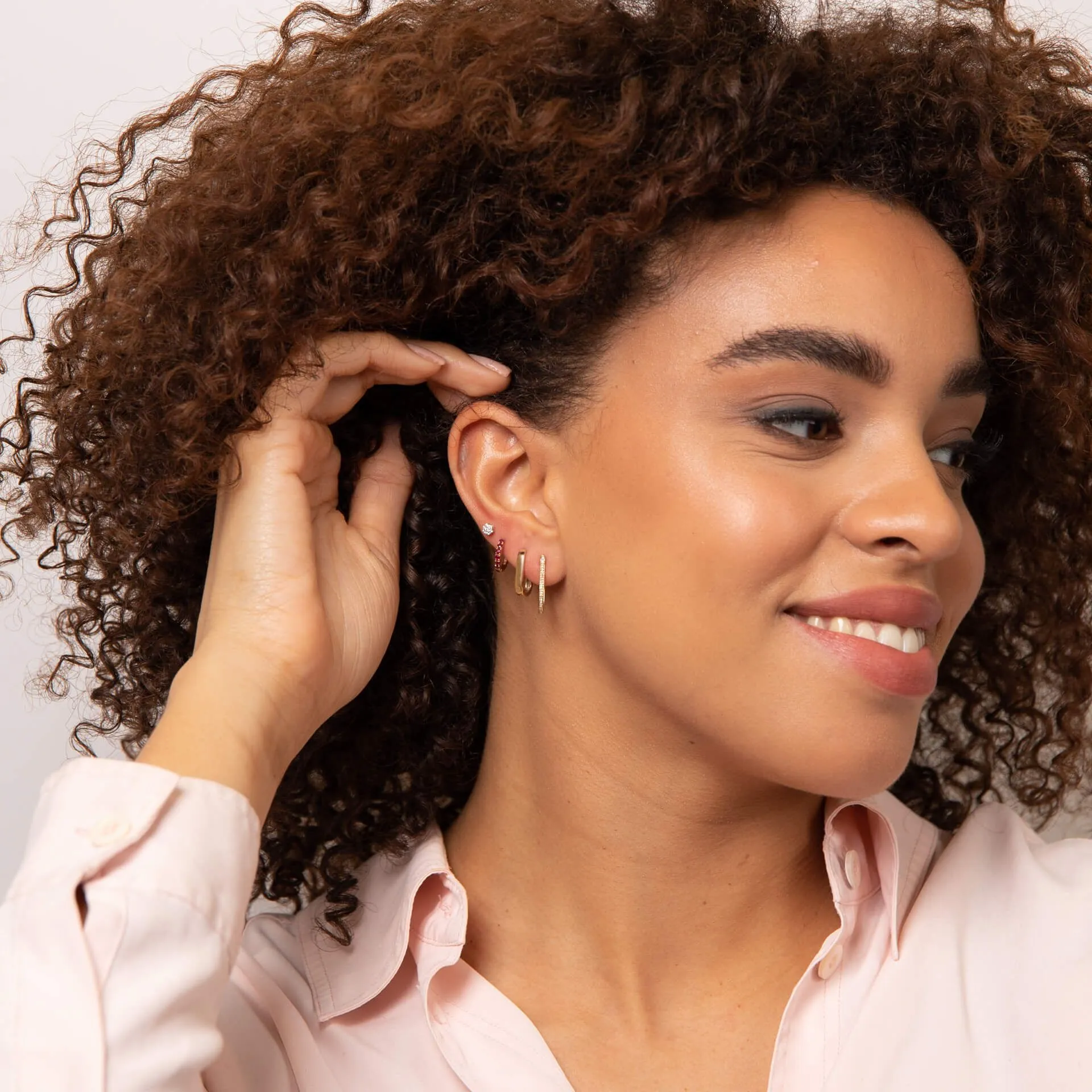 MILENA U Shape Hoop Earrings in 9ct Gold
