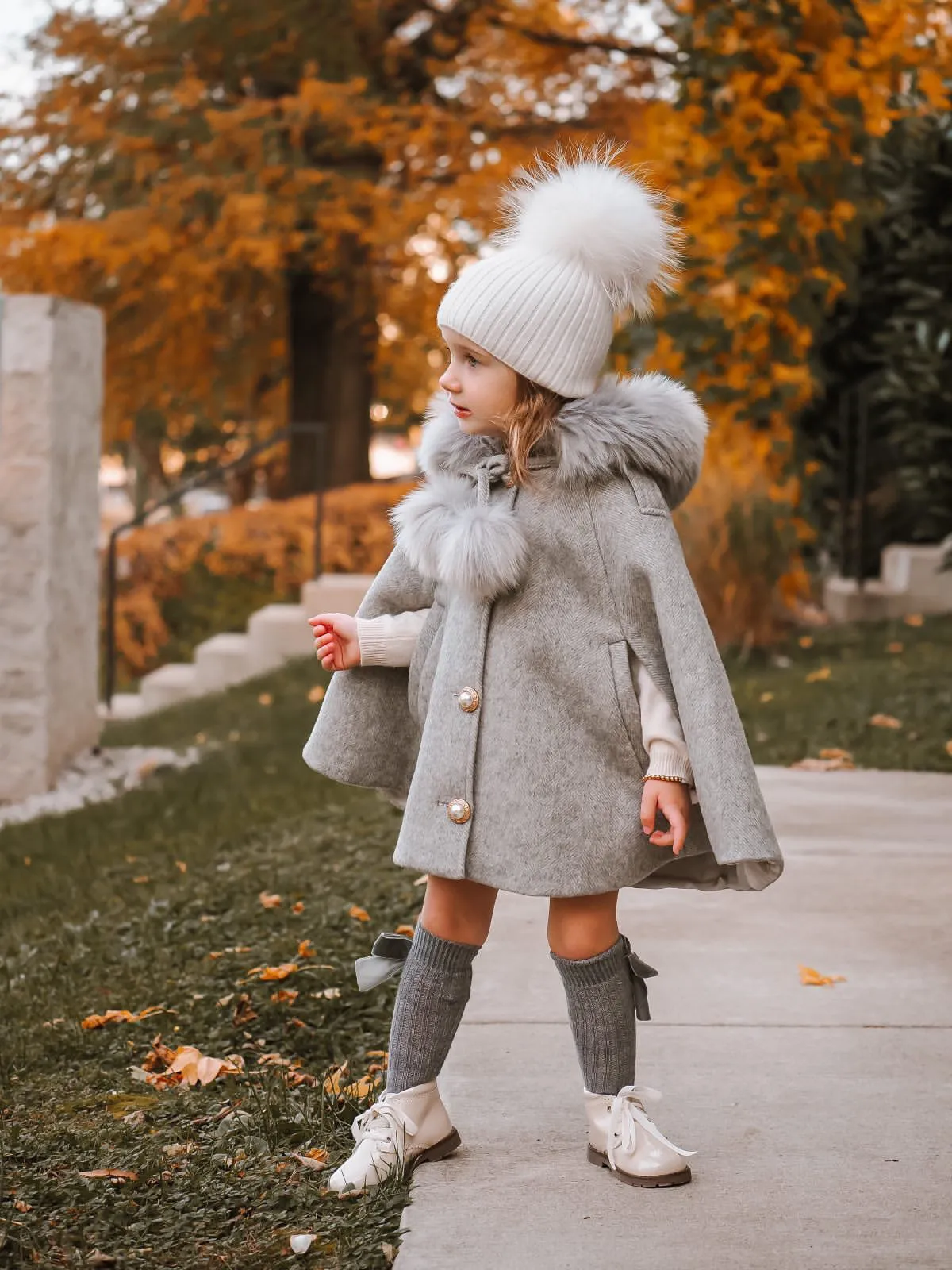 Victoria for MI LOVES Collaboration!!Beautiful DOVE Cape with Synthetic fur Collar and pom-poms.