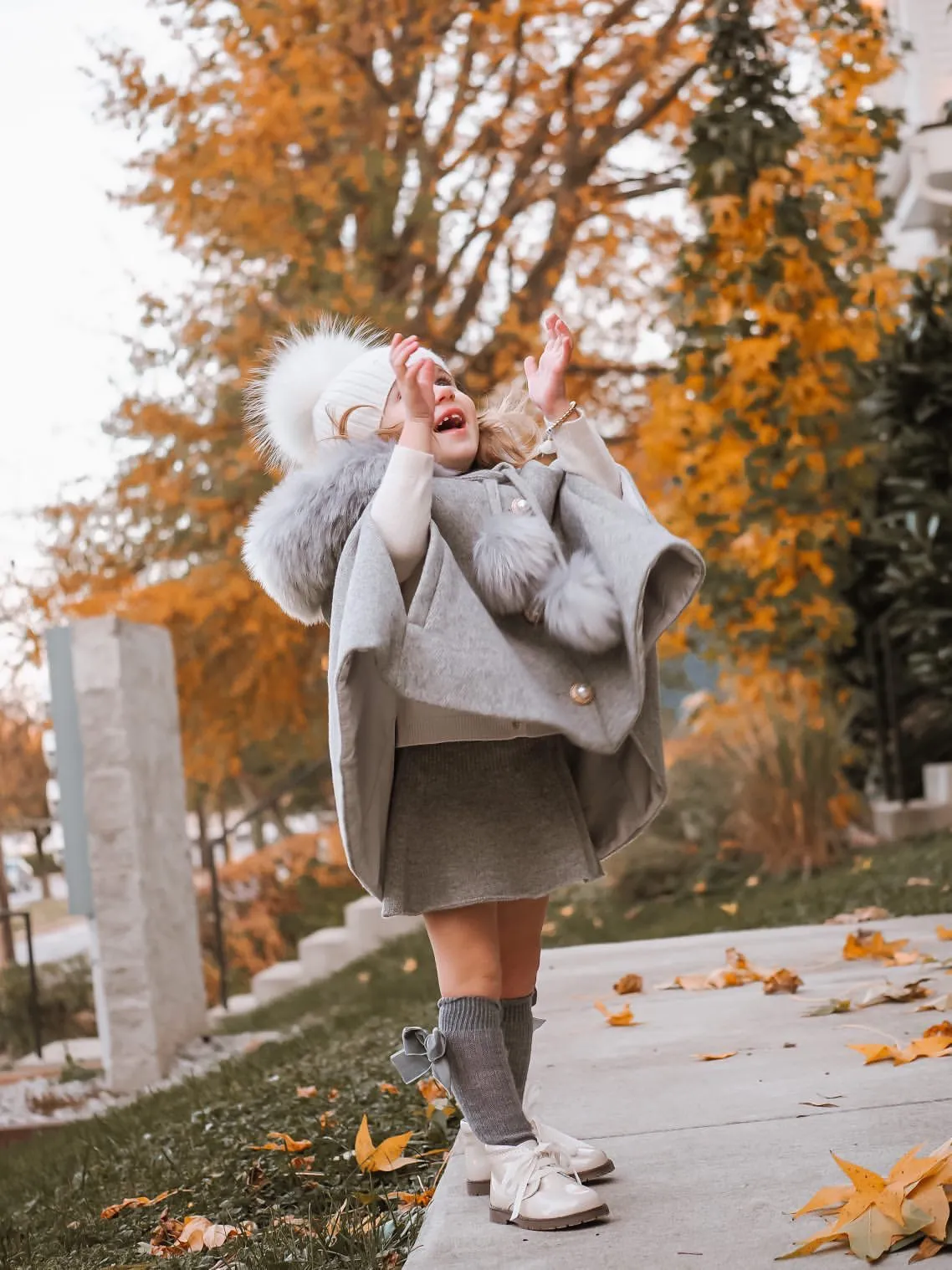 Victoria for MI LOVES Collaboration!!Beautiful DOVE Cape with Synthetic fur Collar and pom-poms.